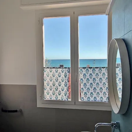 Appartement Carlo's Bs128- Terrazza In Centro Tra Cielo E Mare